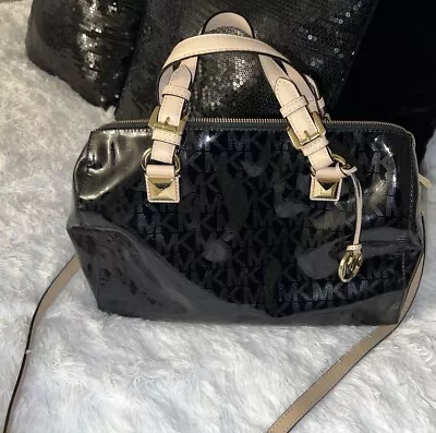 Michael Kors Black Large Grayson Satchel • $55