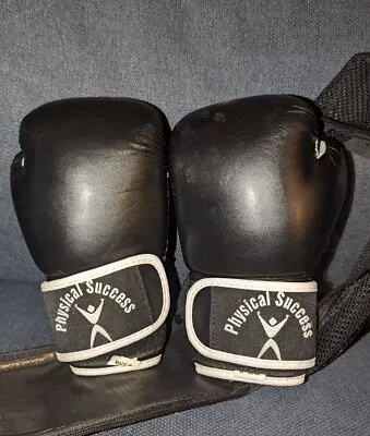 PHYSICAL SUCCESS PARTNERS BLACK AND WHITE BOXING GLOVES 2-4 YEARS 2 Oz • $17.99