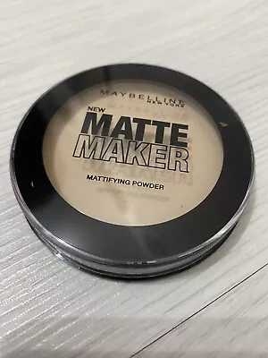 Maybelline Matte Maker Face Powder Natural Beige 30 • £10.50