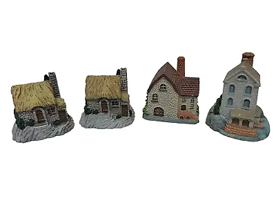 VTG (4) Miniature English Country Cottages Handcrafted In China • $15.96