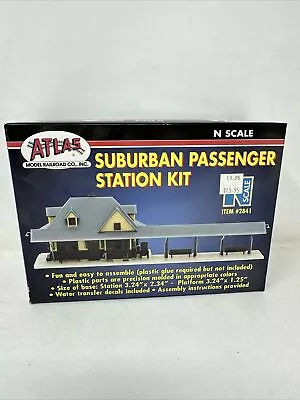 Atlas 2841 N Suburban Passenger Station Building Kit • $40