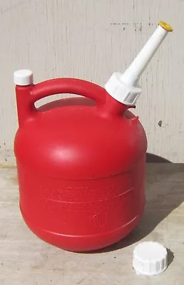 Vintage EAGLE 1 1/4 Gallon GAS CAN With SPOUT Model PG-1 Old School Air Vent • $24.95