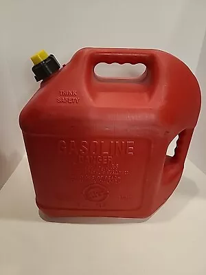 Blitz 5 Gallon Red Plastic Vented Gas Can Vintage Pre Ban Model 50833 USA LOT 2 • $42.95