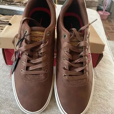 Levis Mens Shoes 9.5 • $30