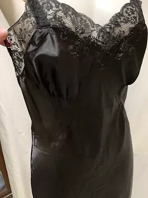 ❤️Vintage Barbizon Black Lace Full Slip Enchant In Nylon Satin Sylfaire 12 Miss • $39