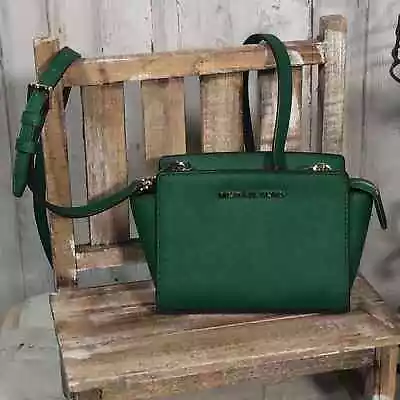 Michael Kors Jewel Green Mini Selma Saffiano Leather Crossbody • $85