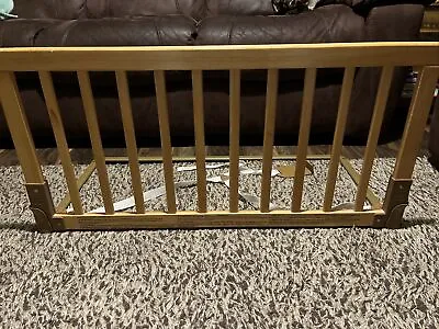 BabyDan Wooden Bed Safety Guard Toddler - 70-90cm Wide In Great Condition • £45
