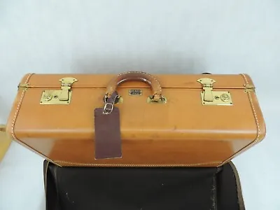 Platt Airess Vintage Leather Luggage Case 21  • $39.99