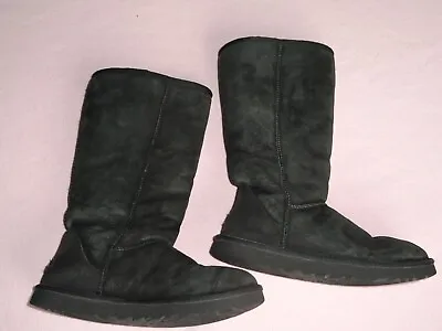 Women Black Leather UGG Classic Tall Boots 10 1/2   High #5815 Size 10 • $18.99