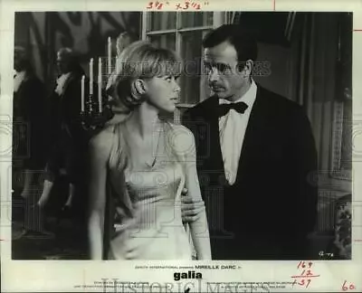 1967 Press Photo Mireille Darc Venantino Venantini In  Galia  Movie - Hcp30414 • $15.99