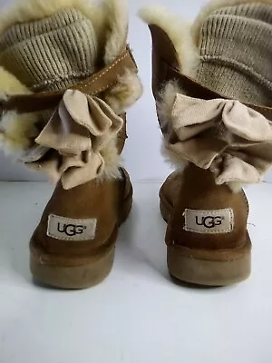 UGG Bailey Bow II Chestnut Suede Fur Boots Womens Size 9  • $20.99