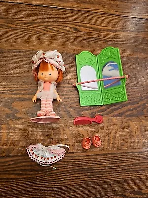 Vintage  Strawberry Shortcake Ballerina Doll With Mirror/Bar Tutu  Comb Clothes • $35