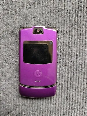 Motorola RAZR V3 Flip Bluetooth MP4 Video UNLOCKED(GSM) Mobile Phone Purple • $33.98