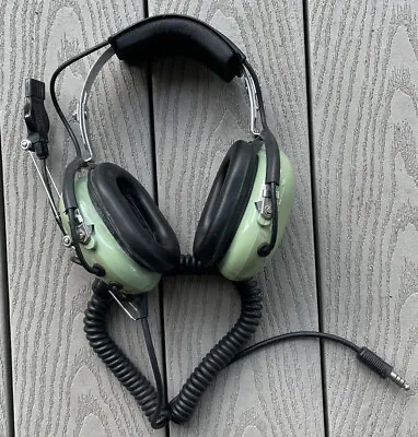 David Clark Model H10-76 Pilot Headset With M-87/AIC Microphone • $85