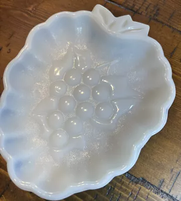 VIntage Opaque Milk Glass Grape Design Dish Bowl Tray Great Condition • $10.95