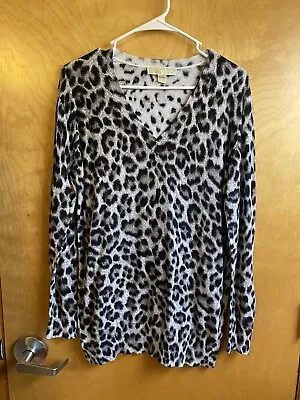 Michael Kors White Leopard Print V-Neck Sweater Size M • $12.99