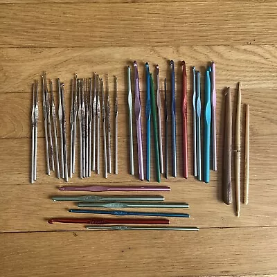 Vtg Lot Of 39 Crochet Hooks Boye Susan Bates Gem Sz J USA Sz H Germany • $49.95