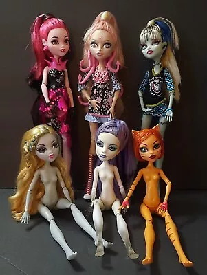 Monster High Dolls BEAUTIFUL LOT OF 6  TAKE A LOOK • $45