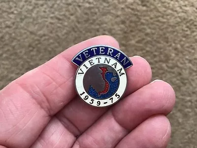 Vietnam 1959-1975 Armed Forces Army Veteran Enamel Pin Badge • £4