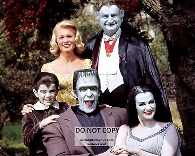  The Munsters  Cast Fred Gwynne Yvonne De Carlo - 8x10 Publicity Photo (mw483) • $8.87