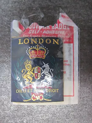 London Woven Cloth Patch Badge (L19S) • £3.99