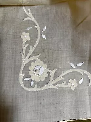 $19 • Buy High Quality Yellow Madeira Applique And Embroidered Linen Tablecloth 33.5x33.5 