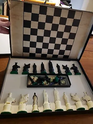 Vintage  Plastic Florentine Chessmen Full Set 32 Pieces King Size 4 Inch • $34.95
