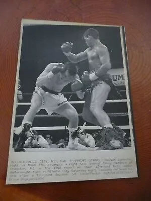 Boxing. Hector   Macho   Camacho Vs. Vinny Pazienza 1990 AP Lazer Photo. • $19.99