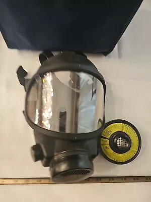 Msa Gas MASK Medium Size With Carrying Case • $35