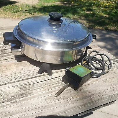 Saladmaster 11  Electric Skillet Fry Pan 7817 Oil Filled Vapo Lid Immersible USA • $65