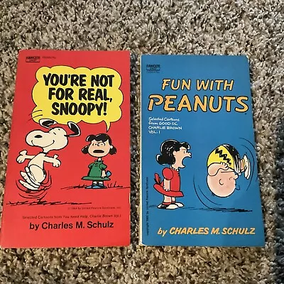 Lot Of 2 Fawcett Crest Charles Schulz Peanuts Charlie Brown Snoopy Books Vintage • $15.99