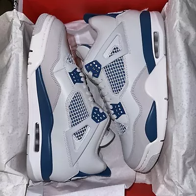 Size 10.5 Men’s- Air Jordan 4 Retro 2024 Military Blue • $325