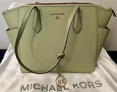 Michael Kors Womens Handbag Green • £249