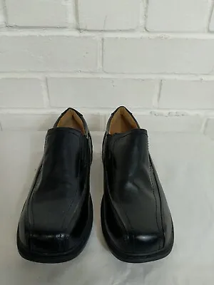 £10 • Buy Flipback Shoes Size 2 Black Leather