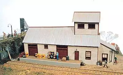 JL Innovative Design Hubermill Warehouse Kit -- Model Railroad 120 • $29.75