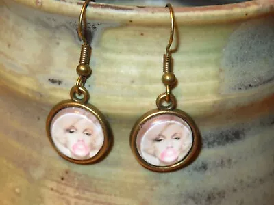 Tiny Dainty Marilyn Monroe Glass Cabochon Dangle Earrings Bronze • $4.99