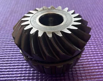 USED 821822 Mercury Mercruiser Upper Drive Gear 65-70hp? 3 Cyl • $36.58