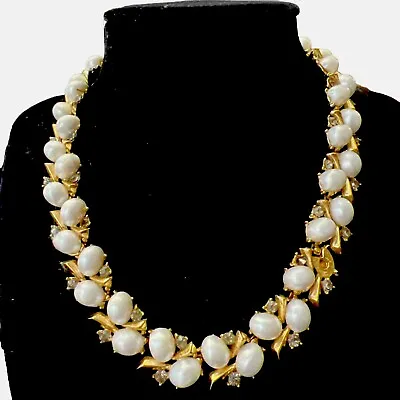 Vintage Trifari Gold Tone Necklace Creamy Oval Shaped Faux Pearl Choker • $110.15