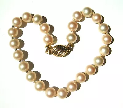 Vintage Signed Marvella Gold Tone Clasp Faux Pearl Single Strand Bracelet 8  • $12