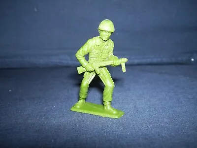 Vintage Marx/MPC WWII Solider With Machine Gun Used Green/Brown • $9.99