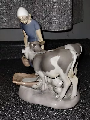 Vintage Bing & Grondahl B&G Axel Locher 2270 Girl With Cows Calves Figurine PP23 • $159.99