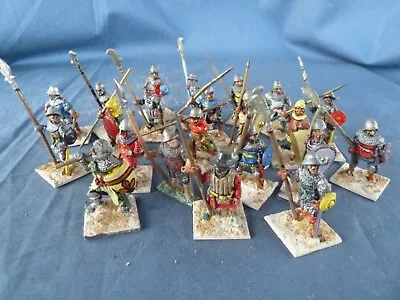 22x 28mm Medieval Foot Soldiers.  Essex Miniatures.  Well Painted & On Bases. • £12.99