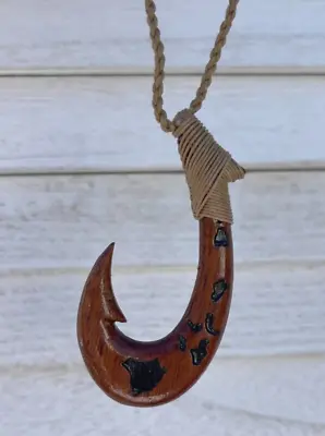 Genuine Koa Wood Hawaii Design Jewelry Fish Hook Maori Hei Matau Pendant 45016 • $21.79