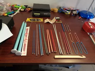 $17.99 • Buy Large Mixed Lot Of Knitting Needles,Crochet Hooks,Darning Needles And More LOOK