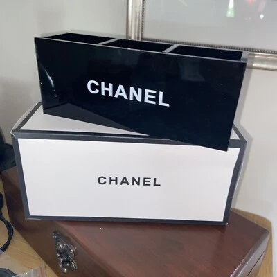 £20 • Buy Genuine Chanel Brush Holder With Box Used  RRP £35