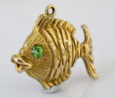 9ct Gold Pendant - Vintage 9ct Gold Peridot Eyed Angel Fish Charm Pendant (6.6g) • £355