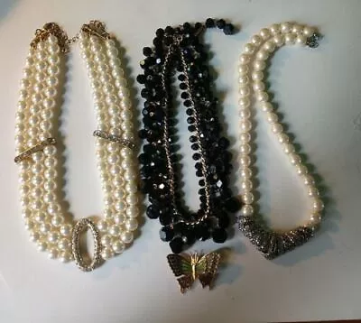 Lot Of Vintage/Antique Jewelry Necklaces White Pearls And Black Pearls • $25.81