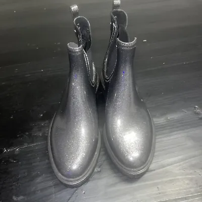 Michael Kors Women's Gray Rubber Waterproof Short Ankle Rain Boots Size 7 • $18.70