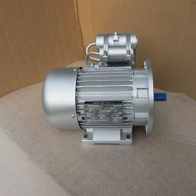 Lenze 0.30 KW 1 Phase Electric Motor • £75