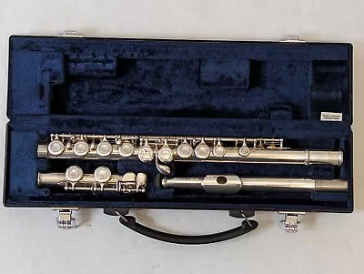 Yamaha 221 Closed-Hole Student Flute Made In Indonesia Offset G Plays Well! • $297.23